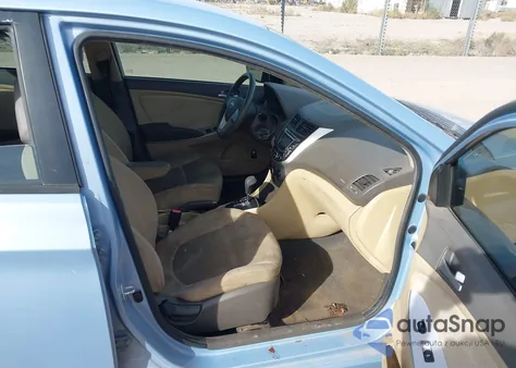 2013 Hyundai Accent Gls z USA, uszkodzony, nr VIN KMHCT4AE3DU497545